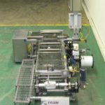 缩略图的Recpro形式和填充拉链附件内联