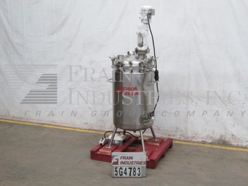 精密不锈钢水箱SS JKT 30V04照片