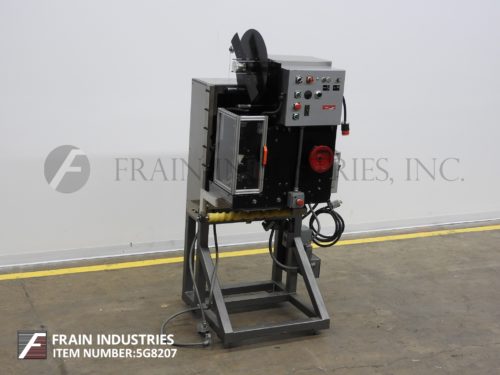 PDC Intl照片。Capper Neck bandder公司75ER