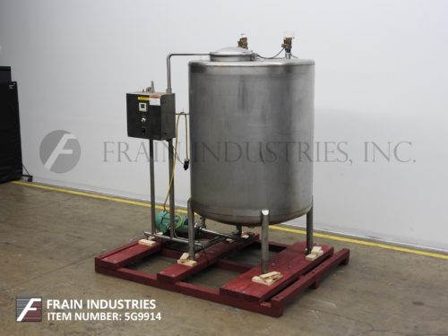 达林顿乳制品供应坦克的照片单墙700加仑