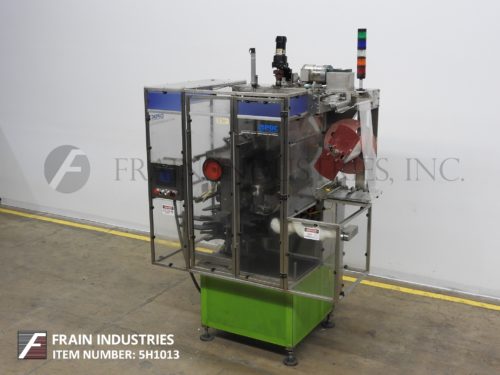 Pdc Intl照片。斗篷盖颈带F200