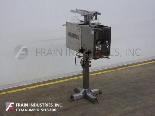 轴突封盖颈部班德尔EZ130的照片