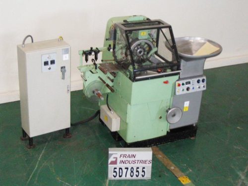 玫瑰包装纸折叠或束A3DB照片