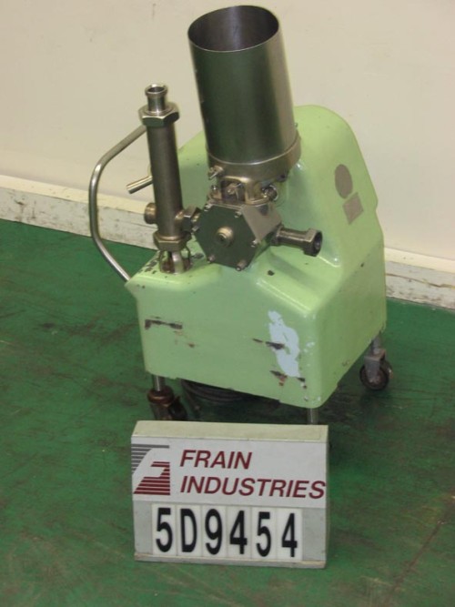 樱桃卷发饲养者FFH8照片