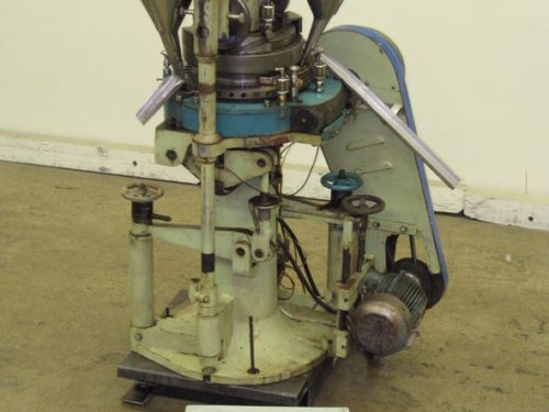 压片轮转35站照片