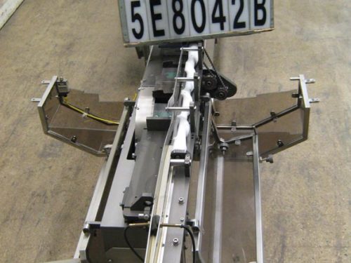 采购经理人纸盒配件进给螺丝瓶照片