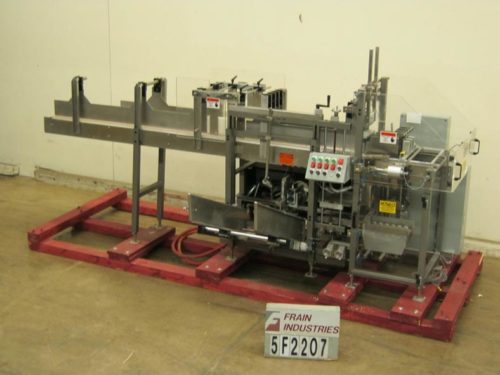 Combi美国箱包装机下降包装机2DP的照片