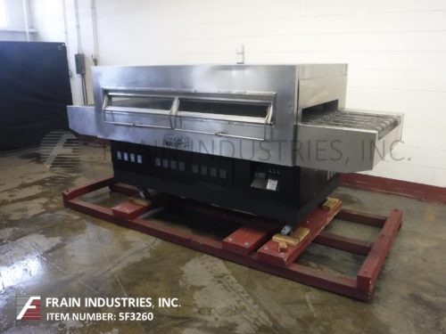 照片的米德尔比马歇尔烤箱烘烤250