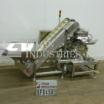 母饲料公司饲料碗倾斜饲料的缩略图