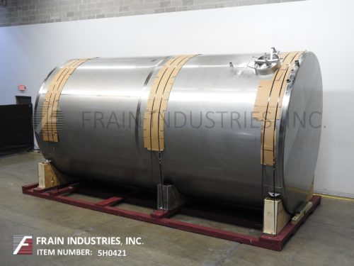 费尔德梅尔储罐筒仓液体12,000加仑的照片