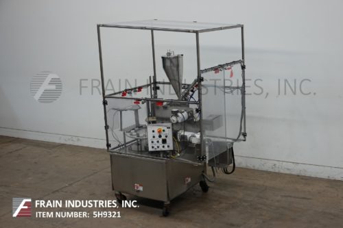 世界杯填充杯旋转12-32的照片