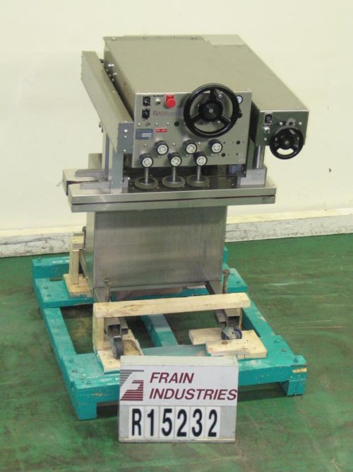 Kiss Pkg Capper Semi Auto（Capper）Act06卡波珀6瓶式自动翻盖器