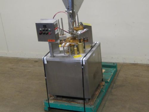 金杯填充杯子旋转gc6照片