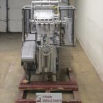 Adco Cartoner Semi horizon的缩略图。胶水(Semi) 15D Adco半自动水平卷盒机，速度可达每分钟120箱。