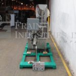 树脂盖头羽毛笔缩略图UN401163