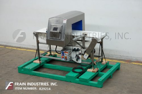 Loma金属探测器输送机IQ3 + E照片