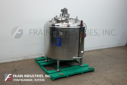 照片为4500L的Feldmeier罐处理器