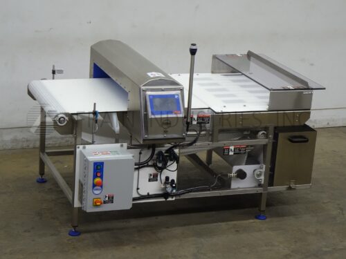Photo of Loma Metal Detector Conveyor IQ4 4.5X33 RR